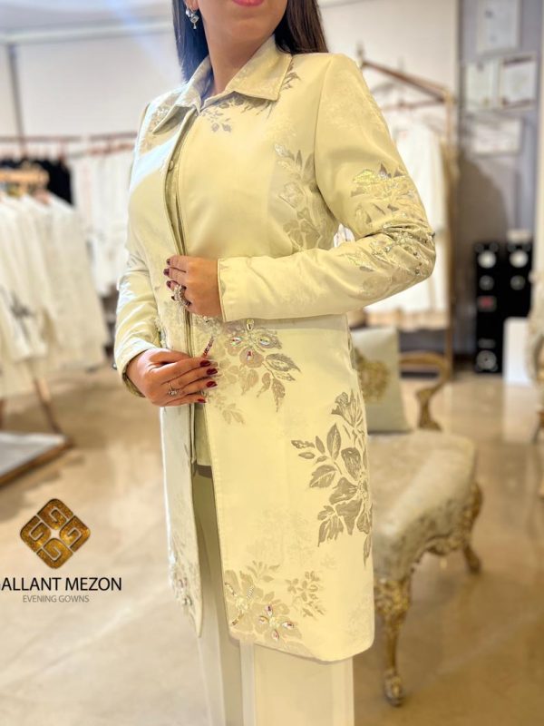 مانتو مجلسی سفید گلدوزی نقره ای