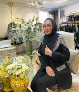 مانتو مجلسی مشکی بلند جواهر دوز شده - مزون گالانت