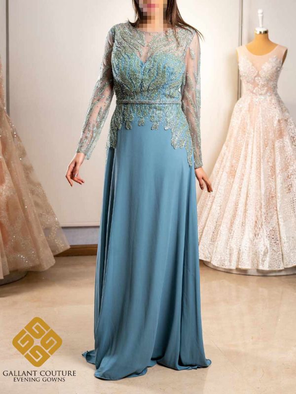 لباس شب بلند پوشیده