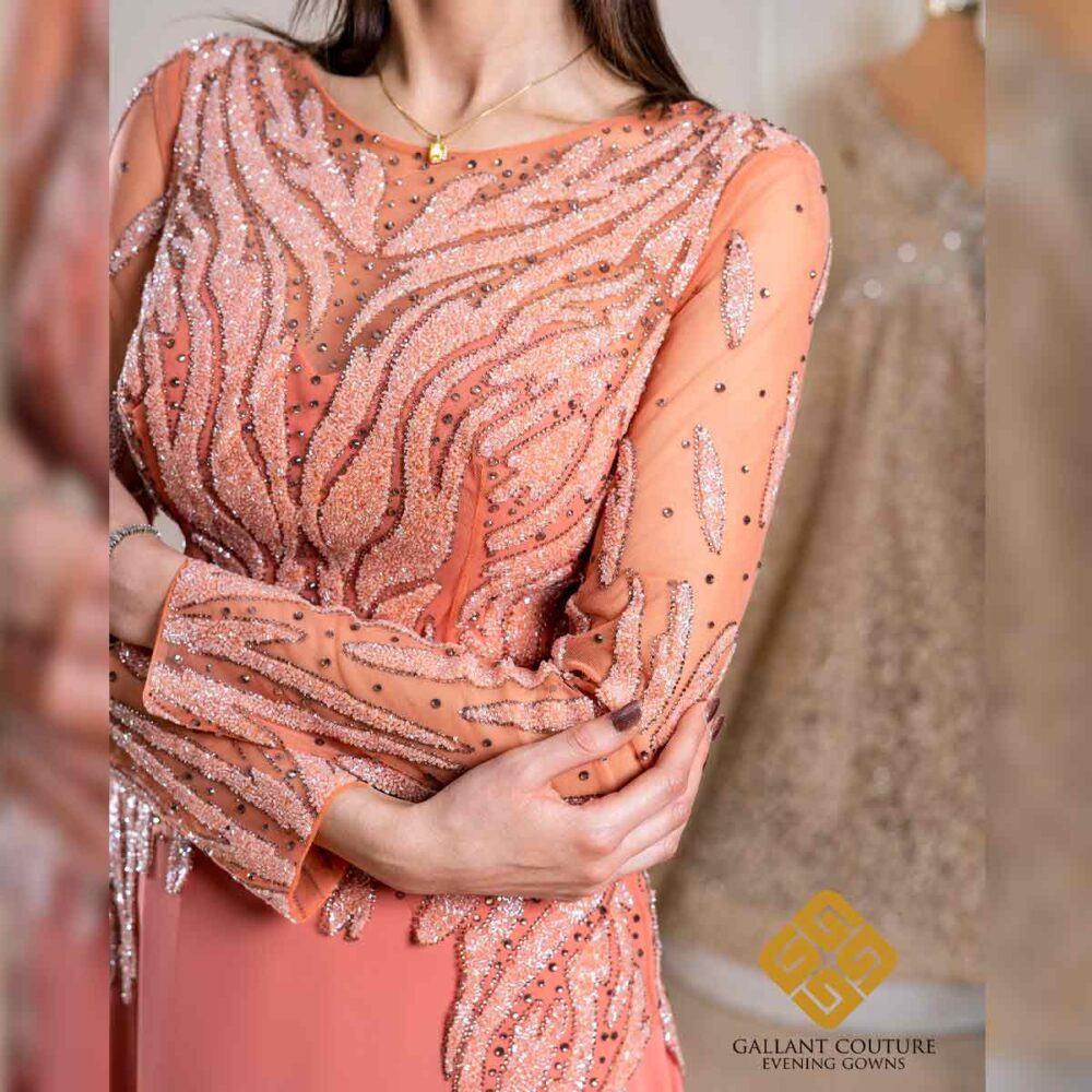 جواهردوزی روی لباس مجلسی زنانه