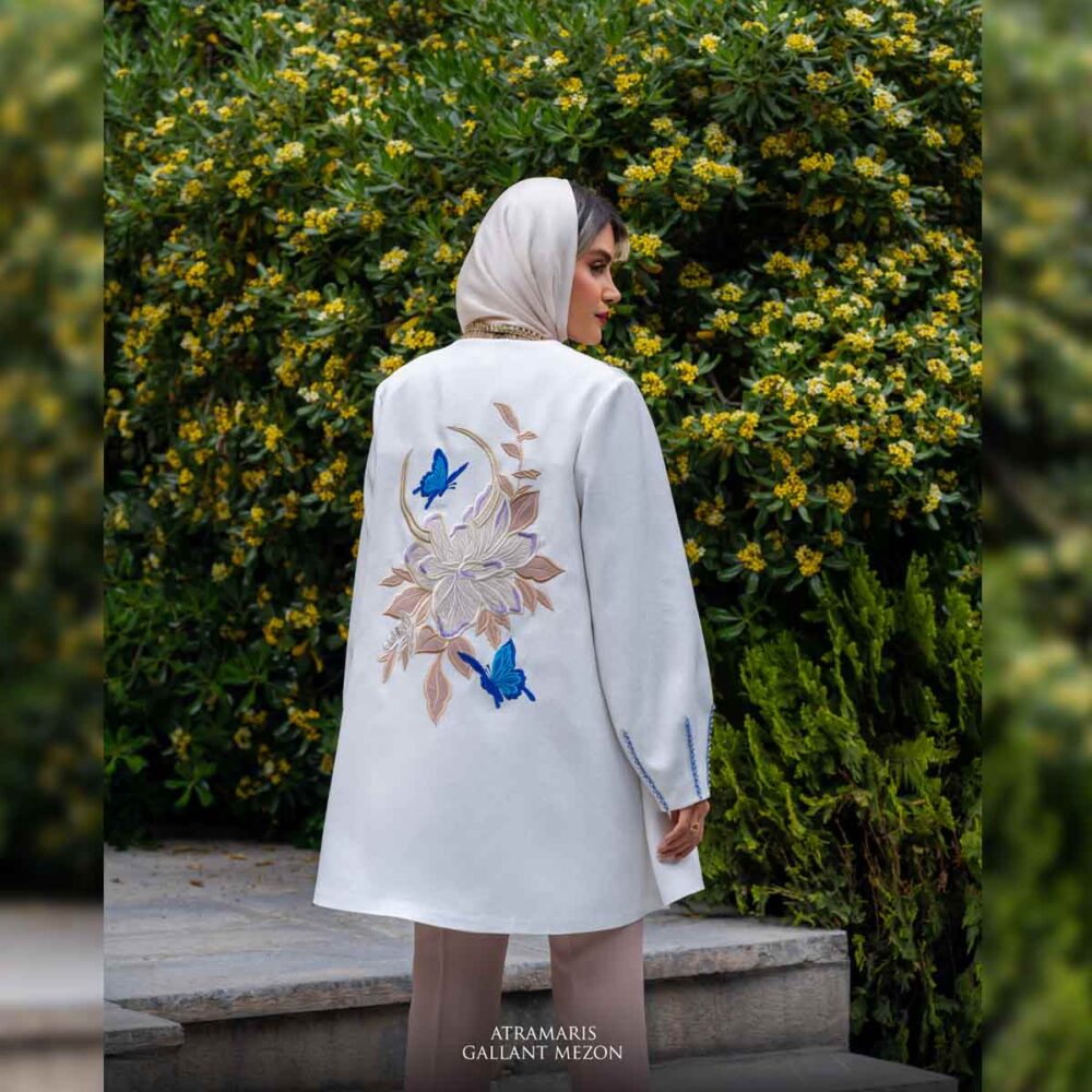 مانتو سفید جواهردوزی شده