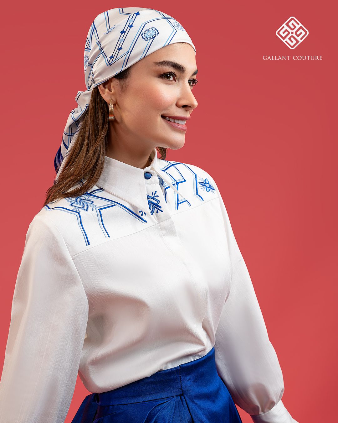 کت دامن مجلسی سفید آبی گلدوزی