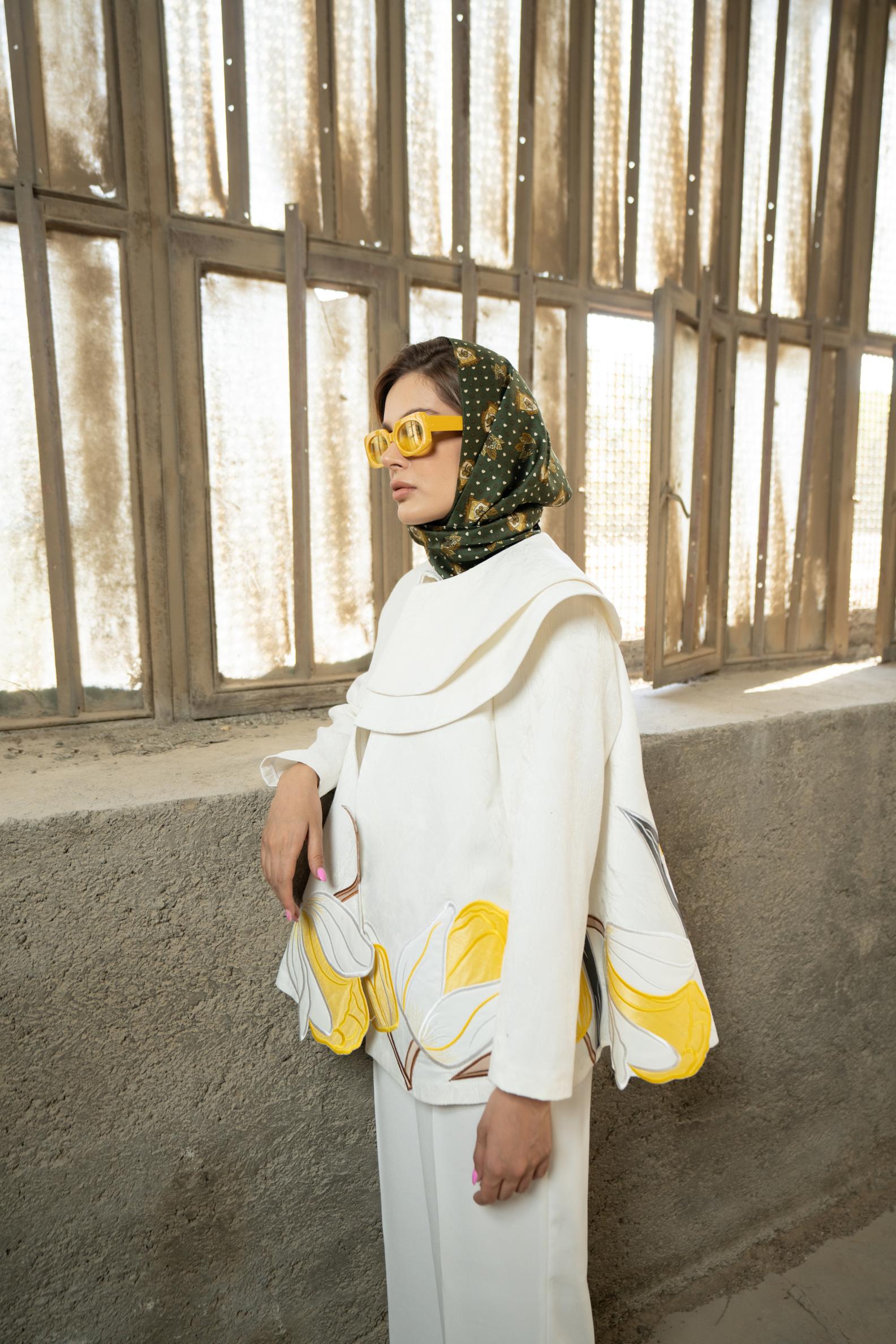 مانتو سفید زرد لوکس گلدوزی